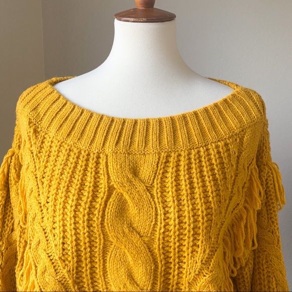 NWOT Off-the Shoulder Mustard Sweater - Picture 4 of 5